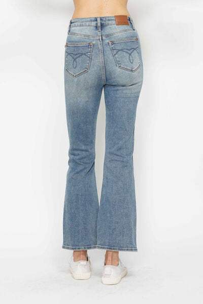 Judy Blue Tummy Control Back Embroidered Pocketed Bootcut JeansTummy Control Back Embroidered Pocketed Bootcut Jeans are a stylish and figure-flattering option for your denim collection. The tummy control feature helps smooth anBootcut JeansJudy Blue Tummy Control