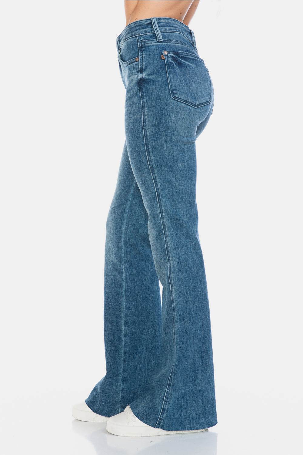 Judy Blue Tummy Control Vintage Wash Cut Hem Flare JeansThe Tummy Control Vintage Wash Cut Hem Flare is a stylish and flattering pair of jeans. With its tummy control feature, it helps create a streamlined silhouette. TheFlare JeansJudy Blue Tummy Control