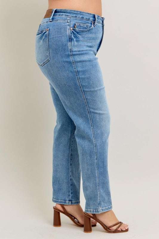 Judy Blue Tummy Control Vintage Wash Straight JeansTummy Control Vintage Wash Straight Jeans are a flattering and stylish option for those looking for comfortable and slimming denim. These jeans feature a vintage wasStraight Leg JeansJudy Blue Tummy Control