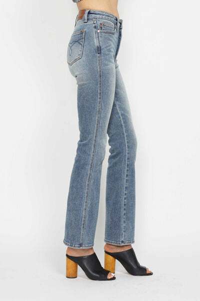 Judy Blue Tummy Control Back Embroidered Pocketed Bootcut JeansTummy Control Back Embroidered Pocketed Bootcut Jeans are a stylish and figure-flattering option for your denim collection. The tummy control feature helps smooth anBootcut JeansJudy Blue Tummy Control