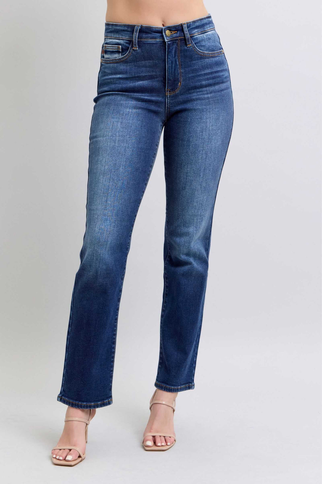 Judy Blue Washed Straight Leg Jeans with PocketsWashed Straight Leg Jeans with Pockets are a practical and fashionable choice for your everyday wardrobe. The washed finish gives them a laid-back and casual feel, wStraight Leg JeansWashed Straight Leg Jeans