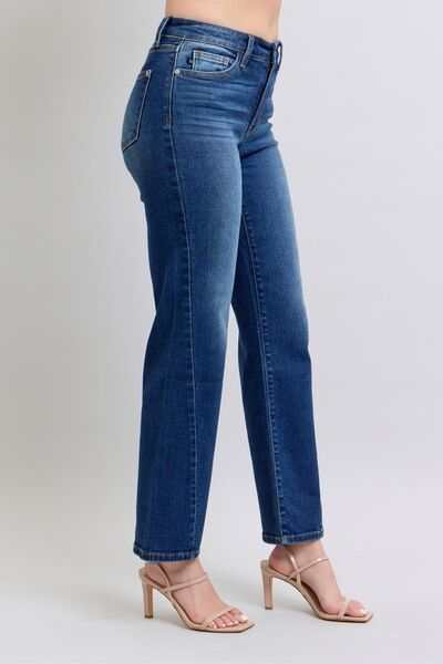 Judy Blue Side Seam Detail Straight JeansThe Side Seam Detail Straight Jeans with Pockets are a contemporary take on a classic style. Featuring unique side seam detailing, these jeans add a modern twist to Straight Leg JeansJudy Blue Side Seam