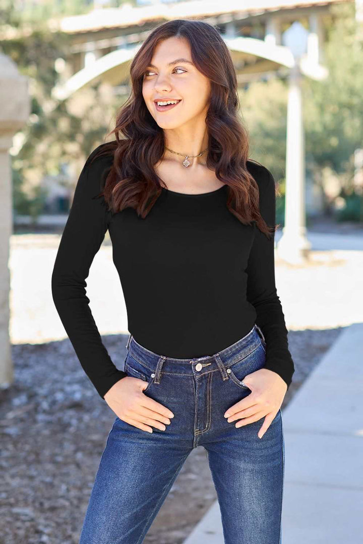 Round Neck Long Sleeve BodysuitBrand: Basic Bae 
Features: Basic style
Sheer: Opaque
Stretch: Moderate stretch
Material composition: 95% rayon, 5% spandex
Care instructions: Machine wash cold. TumBodysuitsRound Neck Long Sleeve Bodysuit