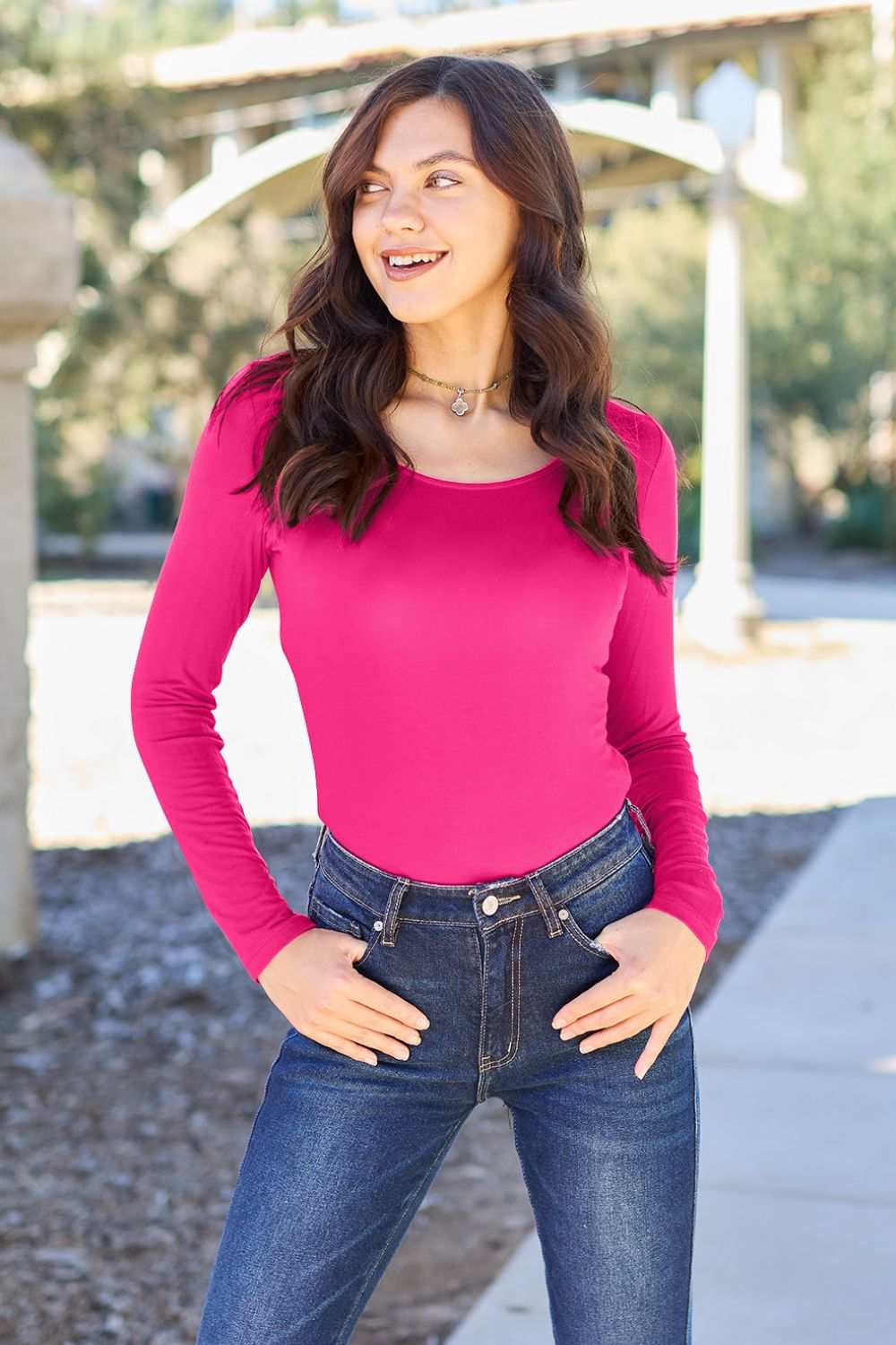 Round Neck Long Sleeve BodysuitBrand: Basic Bae 
Features: Basic style
Sheer: Opaque
Stretch: Moderate stretch
Material composition: 95% rayon, 5% spandex
Care instructions: Machine wash cold. TumBodysuitsRound Neck Long Sleeve Bodysuit