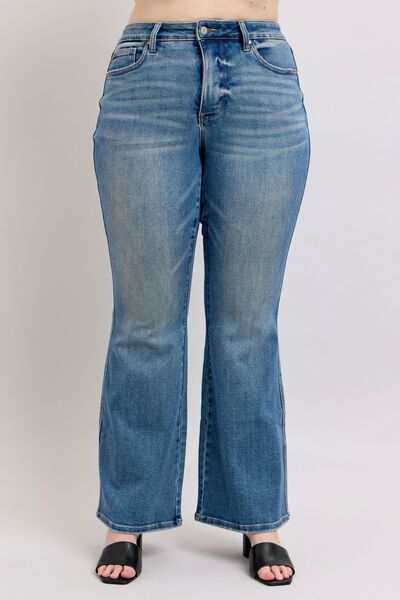 Judy Blue Flared Tummy Control Vintage Wash Flare JeansThese flared tummy control vintage wash jeans offer both style and functionality. The tummy control feature helps create a flattering and slimming silhouette. The viFlare JeansJudy Blue Flared Tummy Control