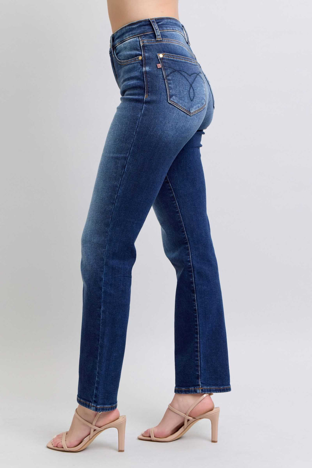 Judy Blue Washed Straight Leg Jeans with PocketsWashed Straight Leg Jeans with Pockets are a practical and fashionable choice for your everyday wardrobe. The washed finish gives them a laid-back and casual feel, wStraight Leg JeansWashed Straight Leg Jeans