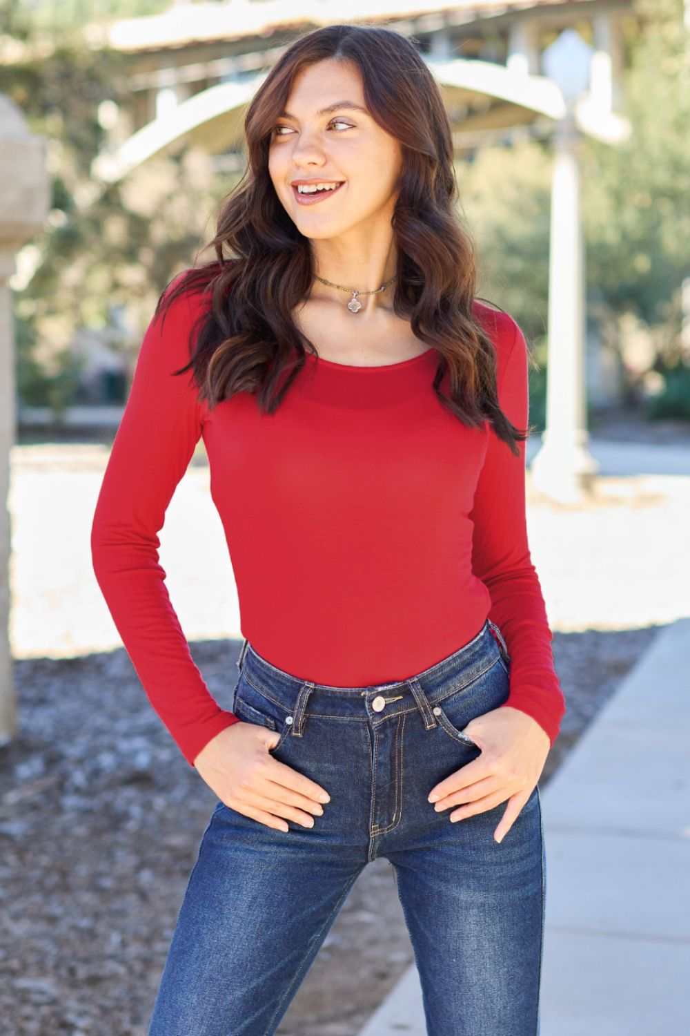 Round Neck Long Sleeve BodysuitBrand: Basic Bae 
Features: Basic style
Sheer: Opaque
Stretch: Moderate stretch
Material composition: 95% rayon, 5% spandex
Care instructions: Machine wash cold. TumBodysuitsRound Neck Long Sleeve Bodysuit