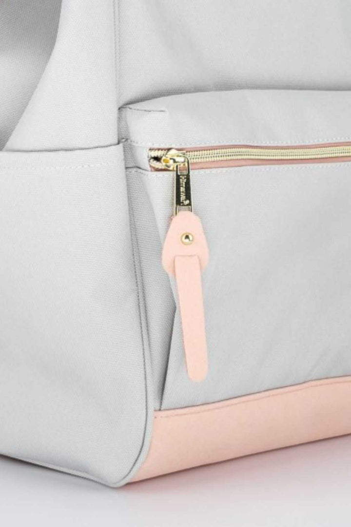 Himawari Contrast Waterproof Canvas Backpack Bag with Side PocketsThe Contrast Waterproof Canvas Backpack Bag with Side Pockets is a modern take on traditional outdoor gear. With its contemporary design and vibrant color accents, tBackpackHimawari Contrast Waterproof