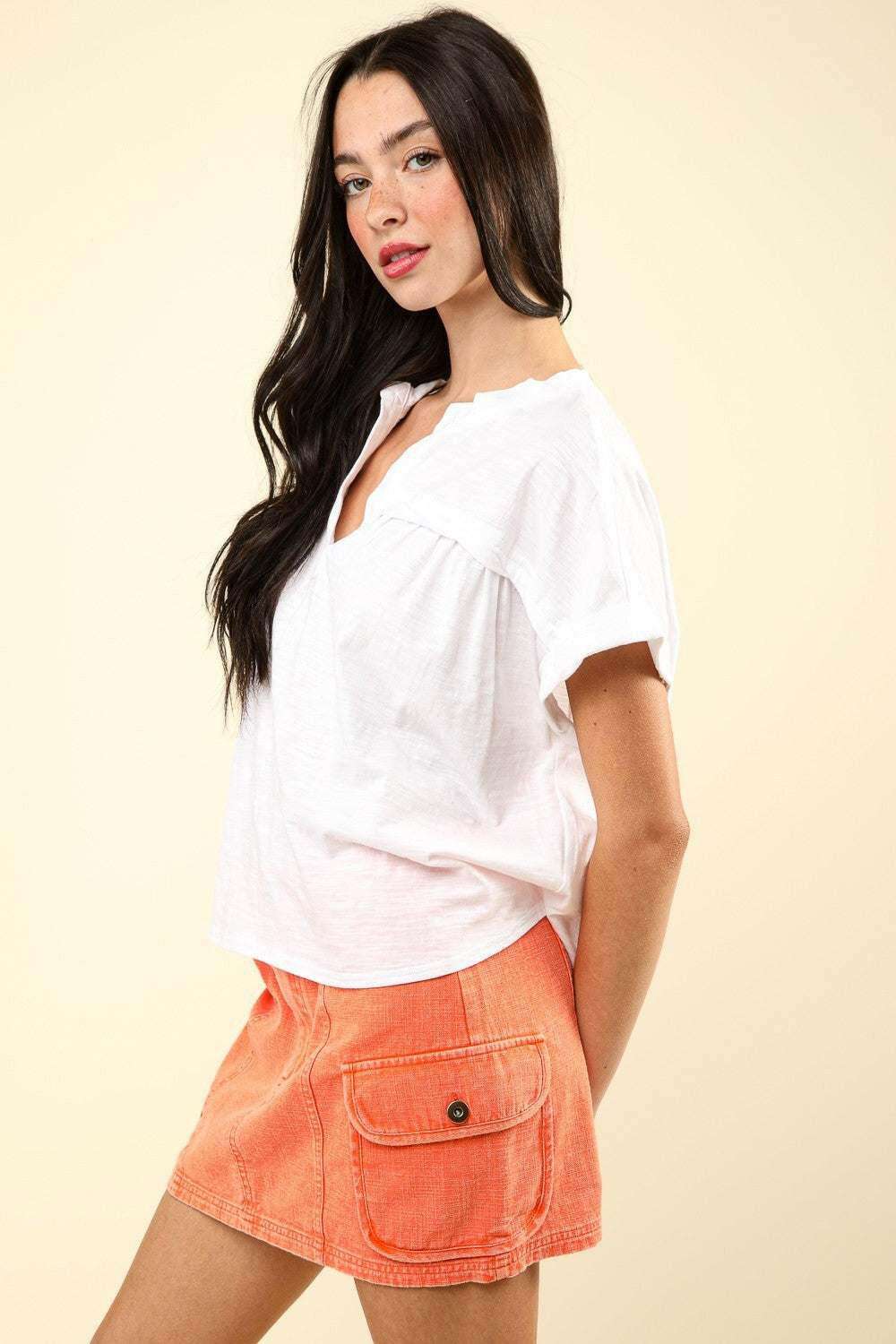 Nochted Short Sleeve Washed V-Neck T-ShirtRock a chilled-out vibe with the Very J Nochted Short Sleeve Washed V-Neck T-Shirt! Made from a hip washed knit material, this top has a relaxed yet trendy feel. TheT-ShirtsNochted Short Sleeve