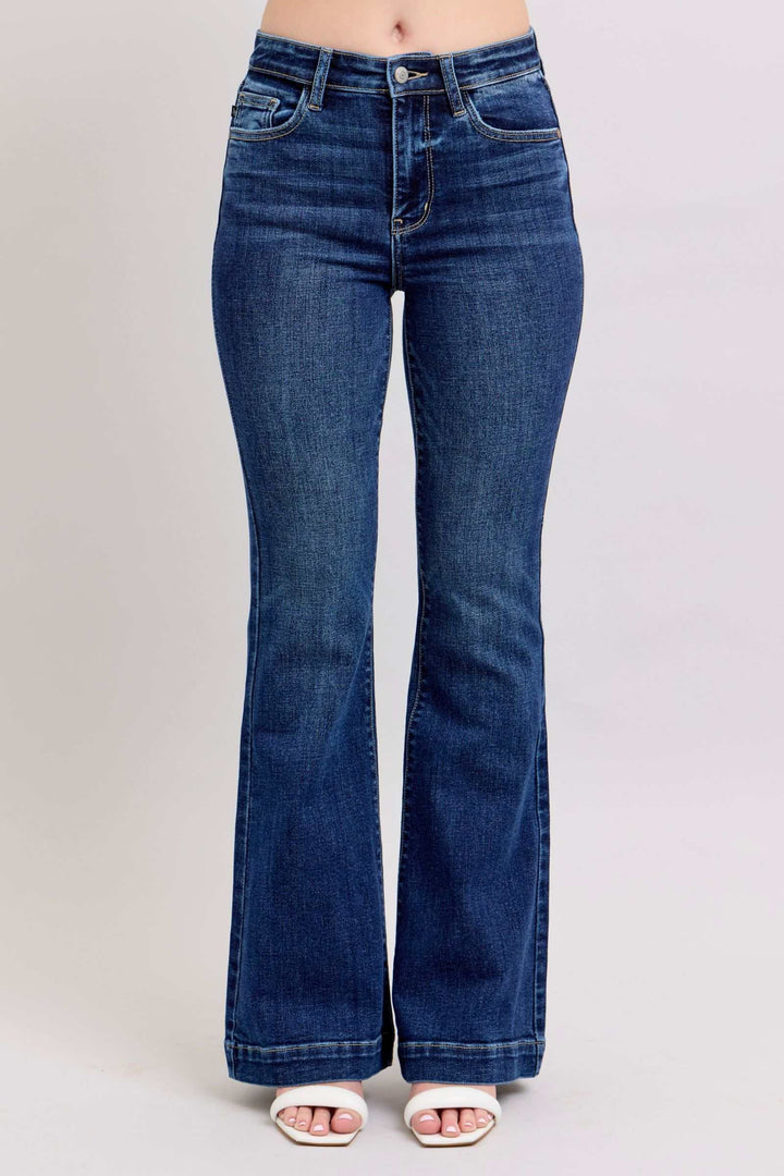 Judy Blue High Rise Flare Jeans with PocketsHigh-rise flare jeans with pockets are a trendy and versatile wardrobe staple. They provide a flattering high-waisted silhouette and the flare leg adds a chic retro Flare JeansJudy Blue High Rise Flare Jeans