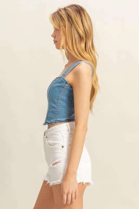 Washed Sweetheart Neck Wide Strap Denim TankA washed sweetheart neck wide strap denim tank is a trendy and versatile top. The sweetheart neckline adds a feminine touch, while the wide straps provide comfort anTank TopsWashed Sweetheart Neck