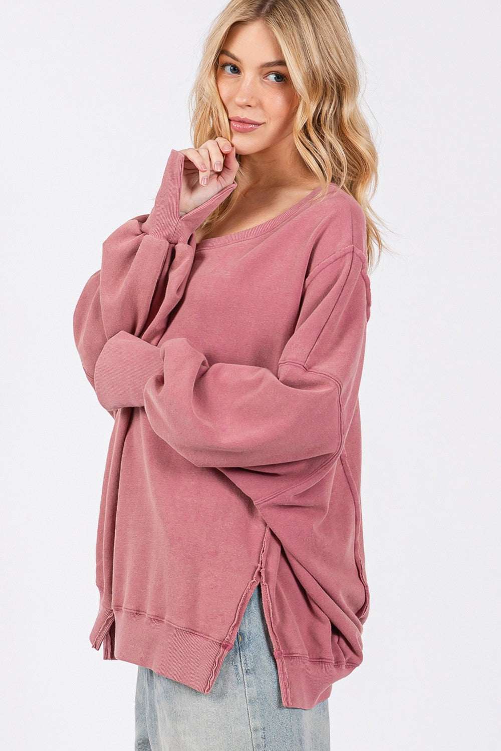 Cotton Mineral Wash Side Slit Oversized SweatshirtThe 100% cotton Mineral Wash Side Slit Oversized Sweatshirt is a comfortable and stylish choice for casual wear. Made from a soft fabrication, this sweatshirt offersSweatshirtsCotton Mineral Wash