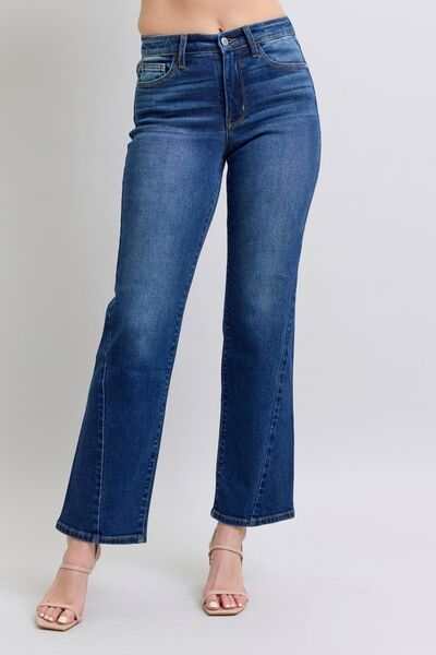 Judy Blue Side Seam Detail Straight JeansThe Side Seam Detail Straight Jeans with Pockets are a contemporary take on a classic style. Featuring unique side seam detailing, these jeans add a modern twist to Straight Leg JeansJudy Blue Side Seam