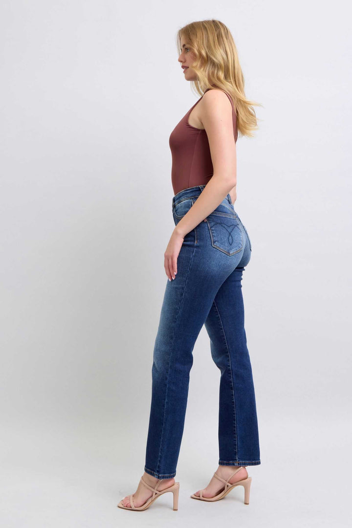Judy Blue Washed Straight Leg Jeans with PocketsWashed Straight Leg Jeans with Pockets are a practical and fashionable choice for your everyday wardrobe. The washed finish gives them a laid-back and casual feel, wStraight Leg JeansWashed Straight Leg Jeans