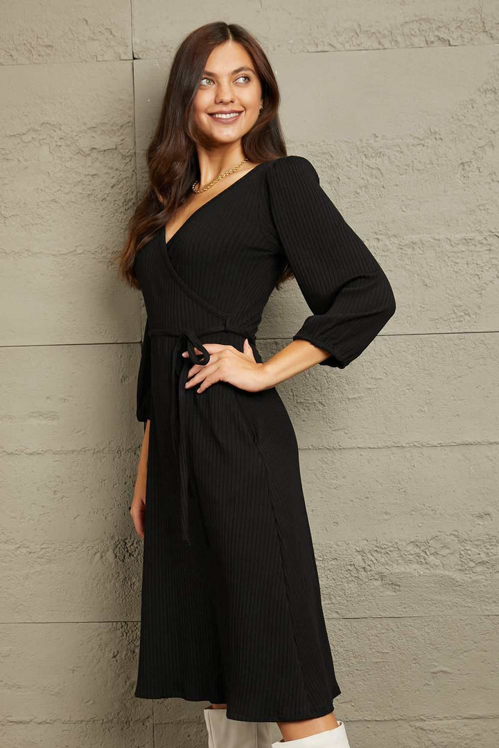 Wrap Midi-DressThis versatile midi dress features a timeless wrap-style design that flatters every figure, while the waist tie enhances your silhouette for a confident and chic looMidi DressesWrap Midi-Dress
