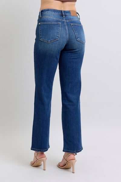 Judy Blue Side Seam Detail Straight JeansThe Side Seam Detail Straight Jeans with Pockets are a contemporary take on a classic style. Featuring unique side seam detailing, these jeans add a modern twist to Straight Leg JeansJudy Blue Side Seam