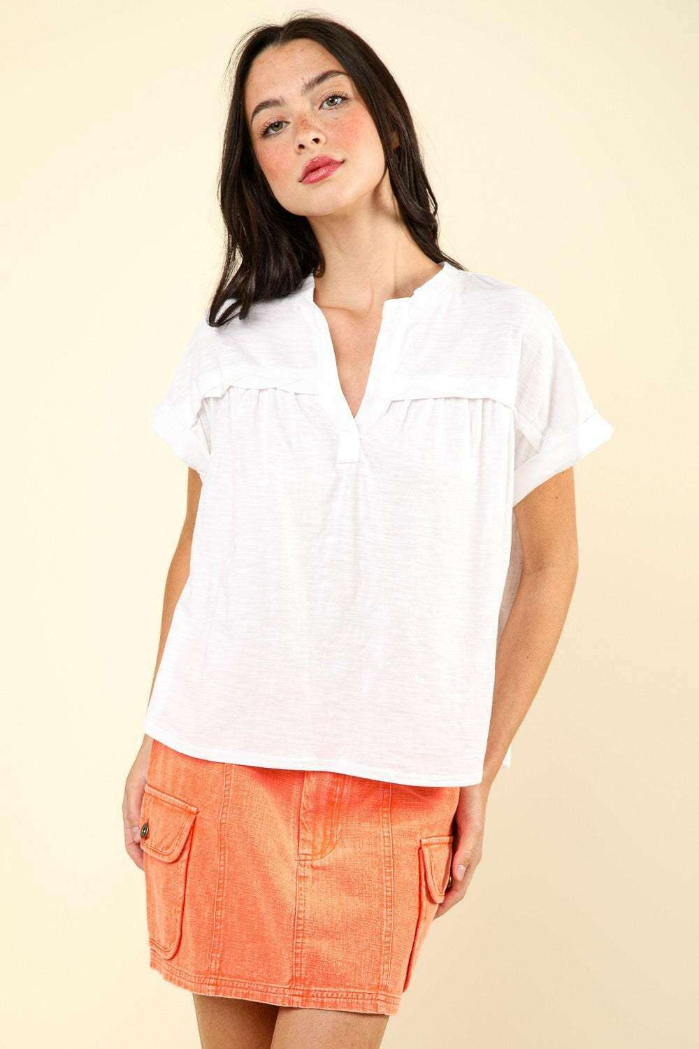 Nochted Short Sleeve Washed V-Neck T-ShirtRock a chilled-out vibe with the Very J Nochted Short Sleeve Washed V-Neck T-Shirt! Made from a hip washed knit material, this top has a relaxed yet trendy feel. TheT-ShirtsNochted Short Sleeve