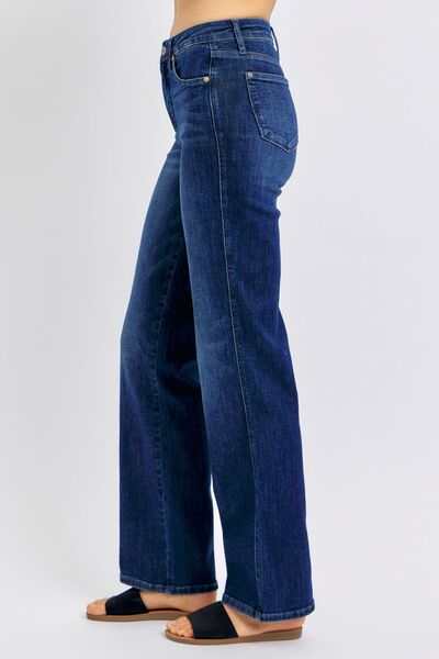 Judy Blue Tummy Control Straight JeansThese Tummy Control Straight Jeans are designed to provide a slimming and flattering fit around the waist. The tummy control feature helps smooth the midsection for Straight Leg JeansTummy Control Straight Jeans