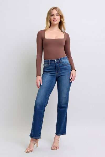 Judy Blue Side Seam Detail Straight JeansThe Side Seam Detail Straight Jeans with Pockets are a contemporary take on a classic style. Featuring unique side seam detailing, these jeans add a modern twist to Straight Leg JeansJudy Blue Side Seam