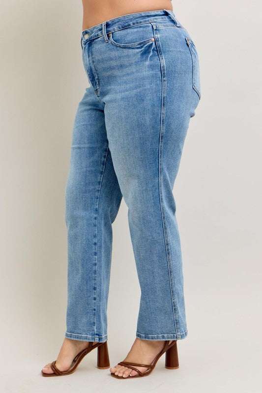 Judy Blue Tummy Control Vintage Wash Straight JeansTummy Control Vintage Wash Straight Jeans are a flattering and stylish option for those looking for comfortable and slimming denim. These jeans feature a vintage wasStraight Leg JeansJudy Blue Tummy Control
