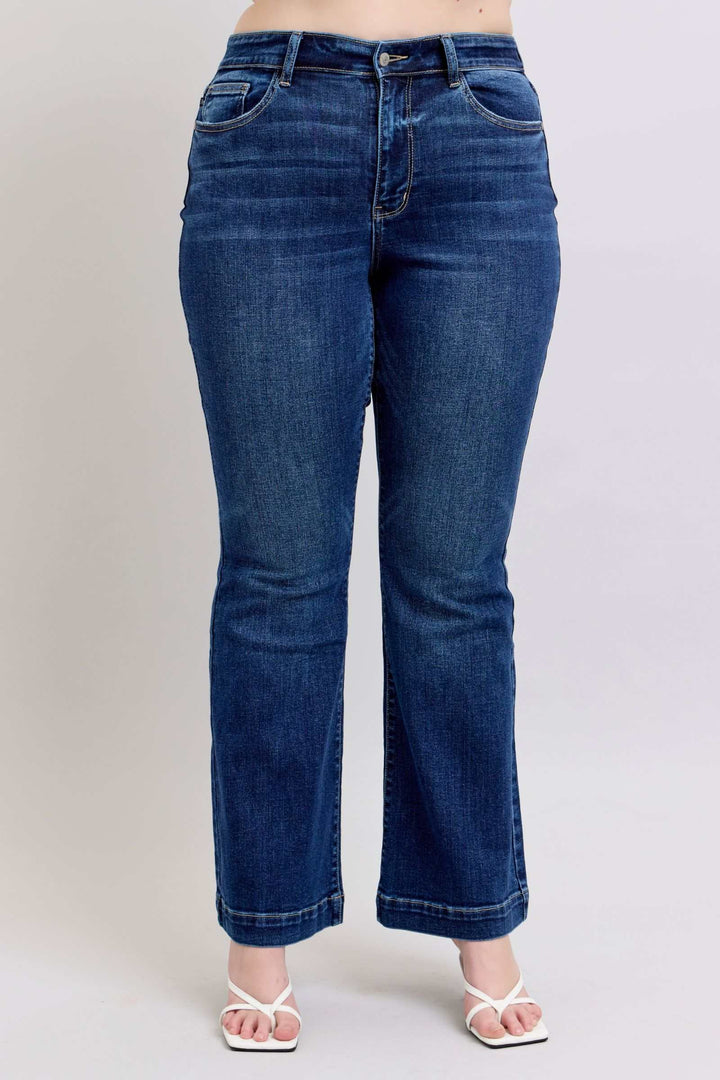 Judy Blue High Rise Flare Jeans with PocketsHigh-rise flare jeans with pockets are a trendy and versatile wardrobe staple. They provide a flattering high-waisted silhouette and the flare leg adds a chic retro Flare JeansJudy Blue High Rise Flare Jeans