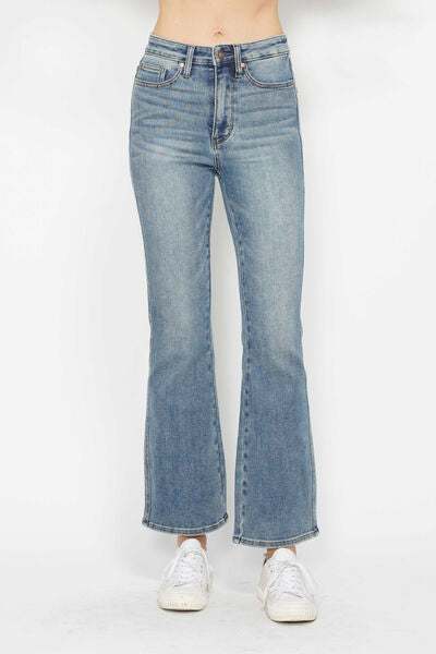 Judy Blue Tummy Control Back Embroidered Pocketed Bootcut JeansTummy Control Back Embroidered Pocketed Bootcut Jeans are a stylish and figure-flattering option for your denim collection. The tummy control feature helps smooth anBootcut JeansJudy Blue Tummy Control