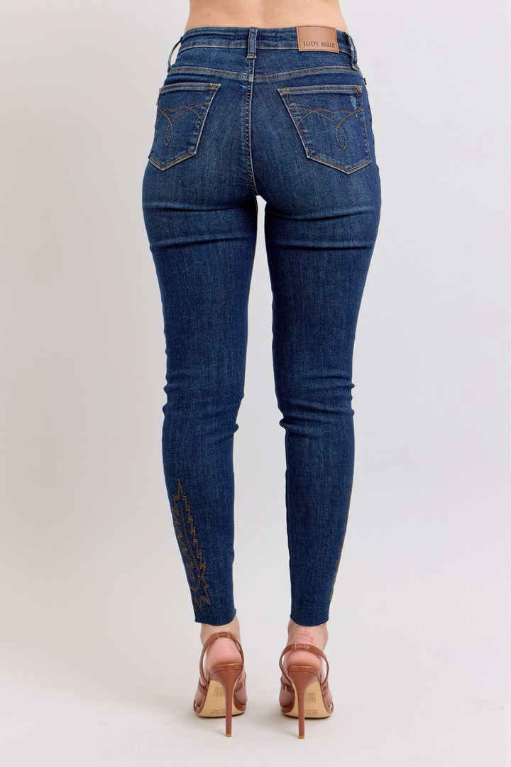 Judy Blue Embroidered High Rise Skinny JeansEmbroidered High Rise Skinny Jeans are a stylish and on-trend addition to any wardrobe. These jeans feature intricate and eye-catching embroidery details that add a Skinny JeansJudy Blue Embroidered High Rise Skinny Jeans