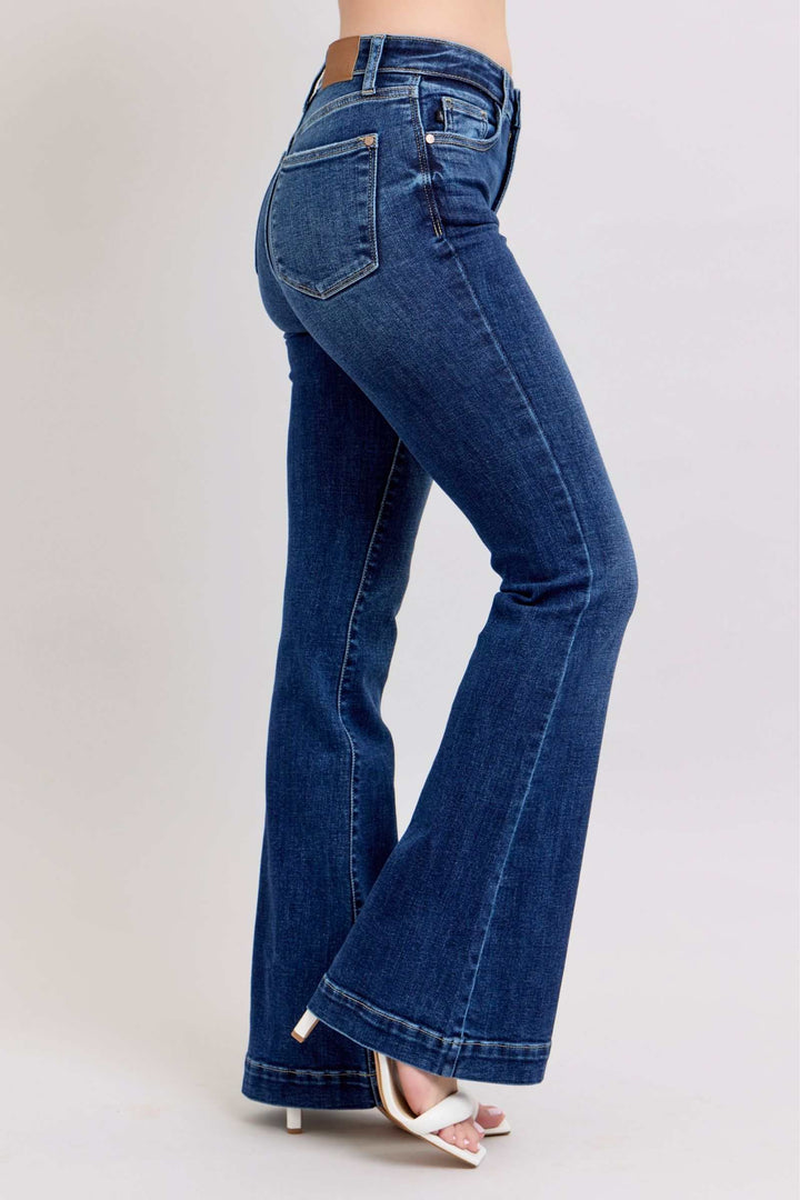 Judy Blue High Rise Flare Jeans with PocketsHigh-rise flare jeans with pockets are a trendy and versatile wardrobe staple. They provide a flattering high-waisted silhouette and the flare leg adds a chic retro Flare JeansJudy Blue High Rise Flare Jeans