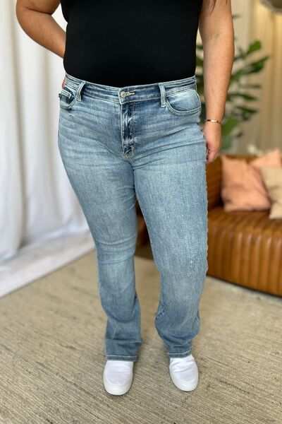 Judy Blue Medium Rise Bootcut JeansThe medium rise bootcut jeans are a timeless wardrobe staple that flatters all body types. Designed with a comfortable fit, they sit perfectly at the waist while offBootcut JeansJudy Blue Medium Rise Bootcut Jeans