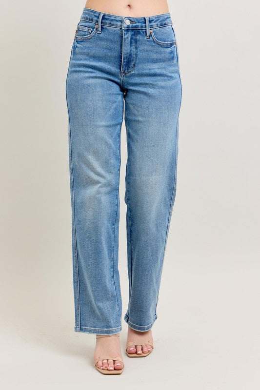 Judy Blue Tummy Control Vintage Wash Straight JeansTummy Control Vintage Wash Straight Jeans are a flattering and stylish option for those looking for comfortable and slimming denim. These jeans feature a vintage wasStraight Leg JeansJudy Blue Tummy Control