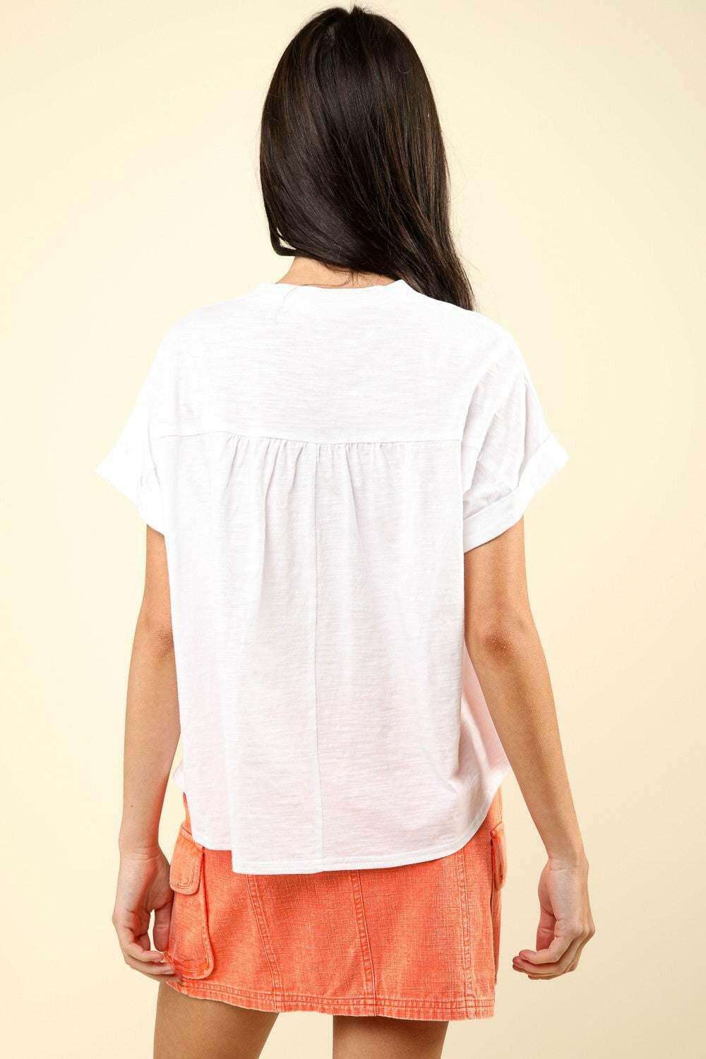 Nochted Short Sleeve Washed V-Neck T-ShirtRock a chilled-out vibe with the Very J Nochted Short Sleeve Washed V-Neck T-Shirt! Made from a hip washed knit material, this top has a relaxed yet trendy feel. TheT-ShirtsNochted Short Sleeve