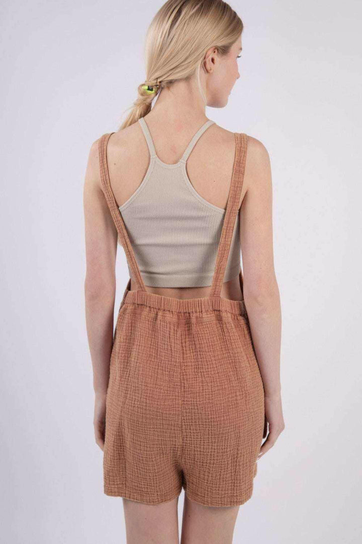 Burnt Sienna Double Gauze Overall ShortsKeep cool and comfy with these overall shorts made from summer-friendly double gauze cotton. With a square neckline and open back, these overall shorts adds a stylisOverallsBurnt Sienna Double Gauze