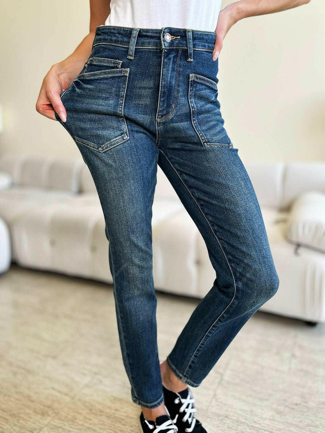 Judy Blue High Waist Skinny JeansGet ready to elevate your style with these chic, flattering and versatile high waist skinny jeans! Made from stretchy denim fabric, they offer a slimming fit that acSkinny JeansJudy Blue High Waist Skinny Jeans