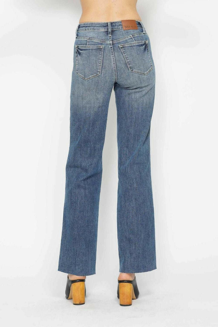 Judy Blue Tummy Control Straight Leg JeansThe Tummy Control Straight Leg Jeans are a must-have for anyone looking to slim and shape their midsection. Featuring innovative tummy control technology, these jeanStraight Leg JeansTummy Control Straight Jeans