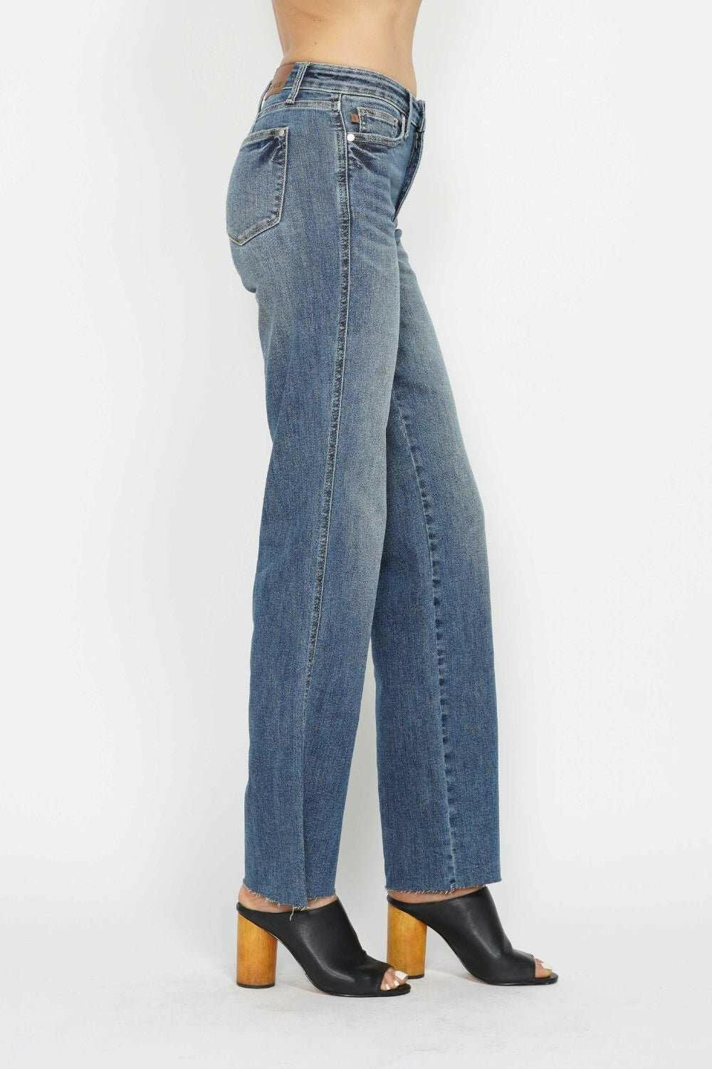 Judy Blue Tummy Control Straight Leg JeansThe Tummy Control Straight Leg Jeans are a must-have for anyone looking to slim and shape their midsection. Featuring innovative tummy control technology, these jeanStraight Leg JeansTummy Control Straight Jeans