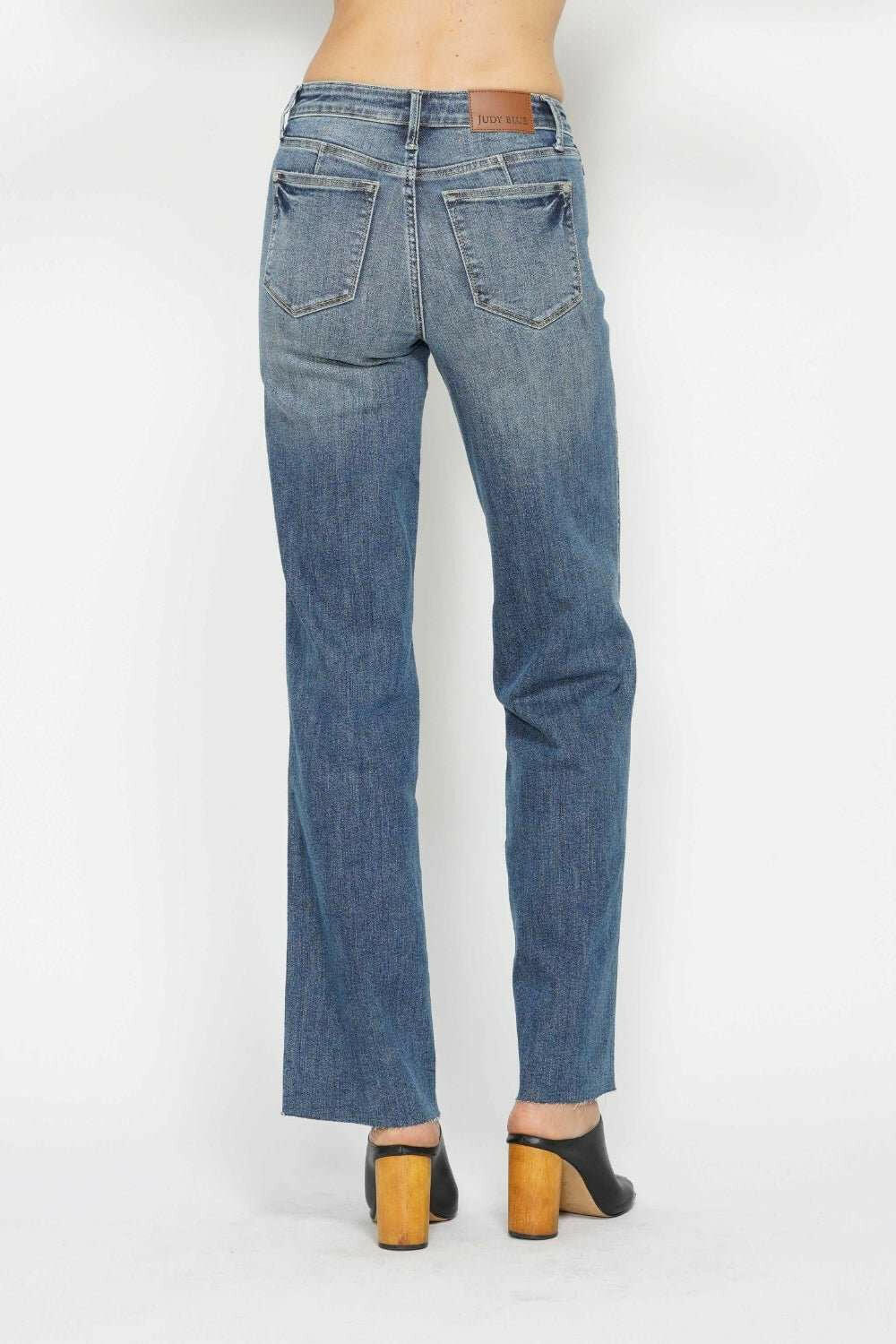 Judy Blue Tummy Control Straight Leg JeansThe Tummy Control Straight Leg Jeans are a must-have for anyone looking to slim and shape their midsection. Featuring innovative tummy control technology, these jeanStraight Leg JeansTummy Control Straight Jeans