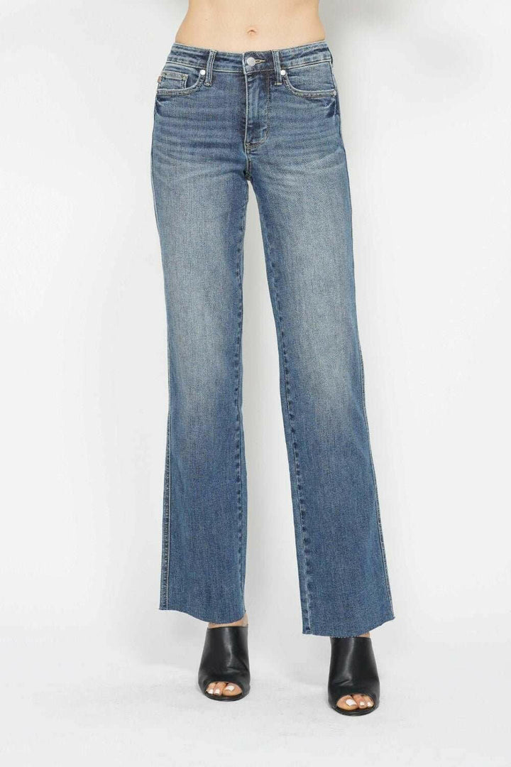 Judy Blue Tummy Control Straight Leg JeansThe Tummy Control Straight Leg Jeans are a must-have for anyone looking to slim and shape their midsection. Featuring innovative tummy control technology, these jeanStraight Leg JeansTummy Control Straight Jeans